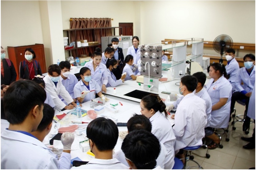 การประสานงานและสร้างเครือข่ายความร่วมมือกับ Faculty of Medical Technology, University of Health Sciences, Lao PDR